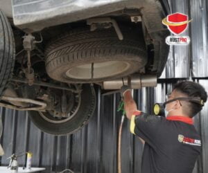 kolong mobil
