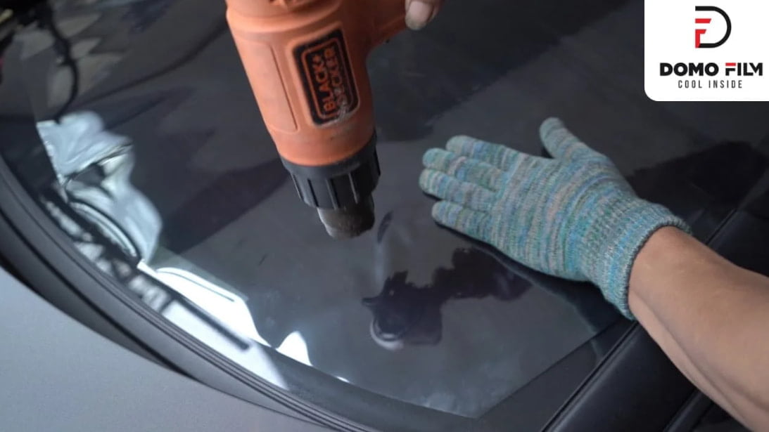 Apakah Kaca Film Mobil Berwarna Biru Nyaman Digunakan