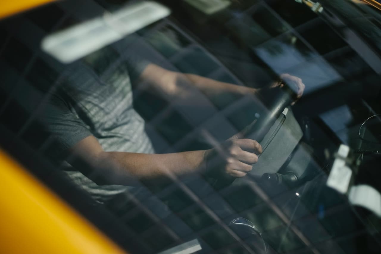 Cara Membedakan Kaca Film Mobil Asli dan Palsu