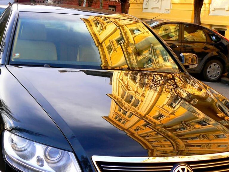 Pelindung Kaca Depan Mobil: Fungsi hingga Pilihan Terbaiknya