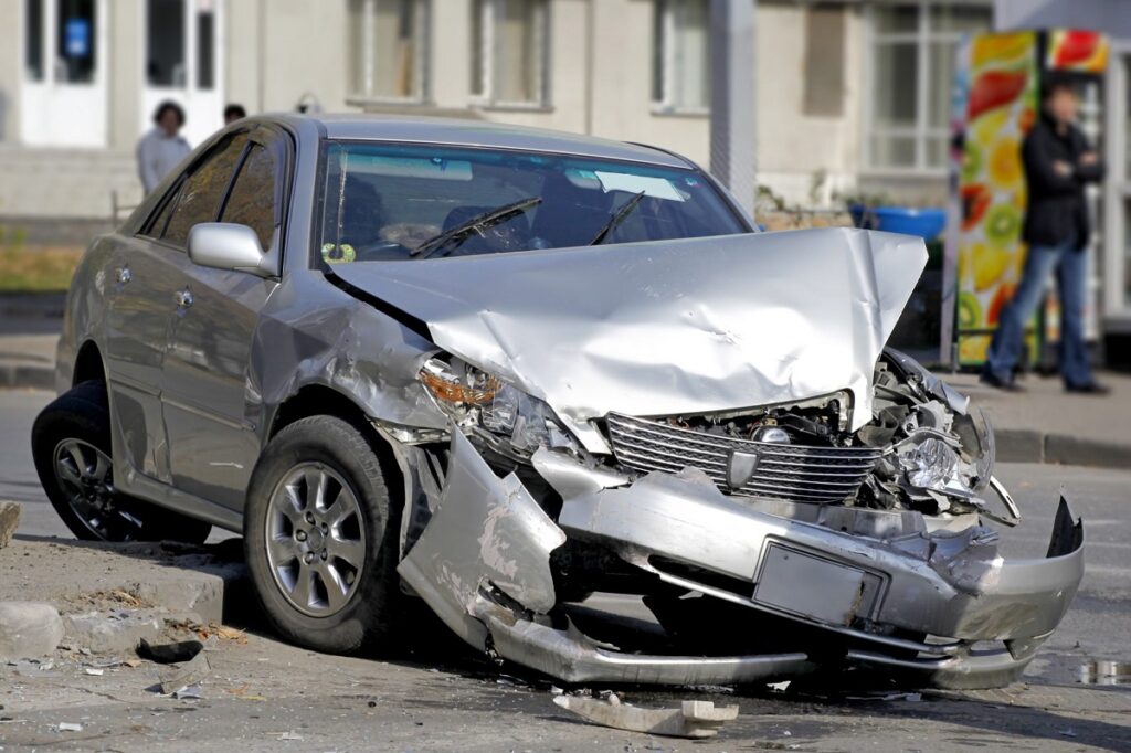 3 Mitos Mobil Bekas Kecelakaan & Resiko Membelinya