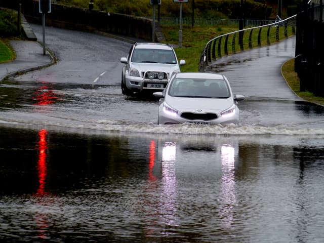 Cara Mencegah Korosi pada Mobil yang Terendam Banjir