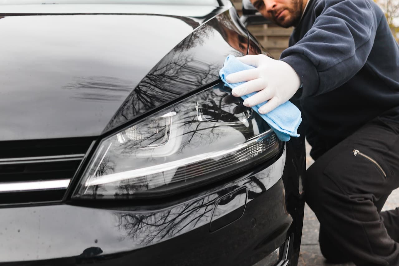 Hal-hal yang Menyebabkan Susahnya Coating Mobil Warna Hitam