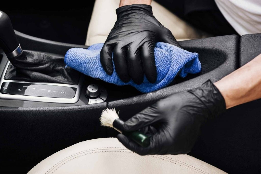 Harga Detailing Mobil Avanza di Jakarta & Bandung 2023