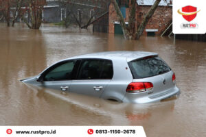 Mobil Terendam Banjir 5 Hal Ini Tidak Boleh Dilakukan