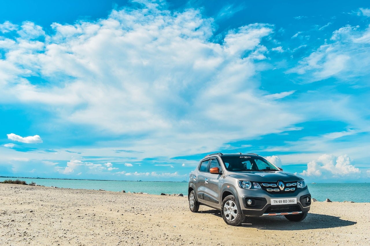 Cara Melindungi Mobil dari Panas dan Hujan