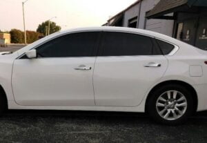 Inilah Nama Kaca Mobil yang Gelap Terbaik, Garansi 3 Tahun!