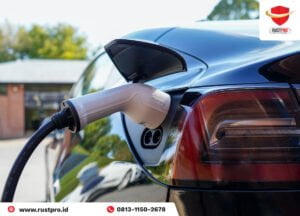 10 Tips Merawat Mobil Listrik Agar Baterainya Awet