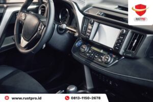 cara membersihkan dashboard mobil yang kusam