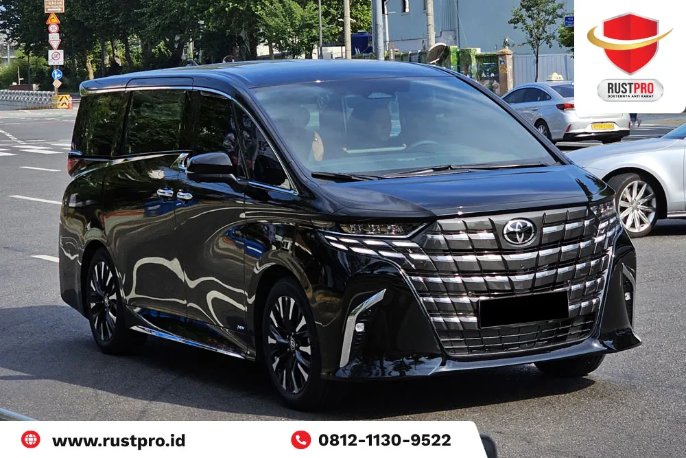 Segini Konsumsi BBM Toyota Alphard Untuk Semua Seri