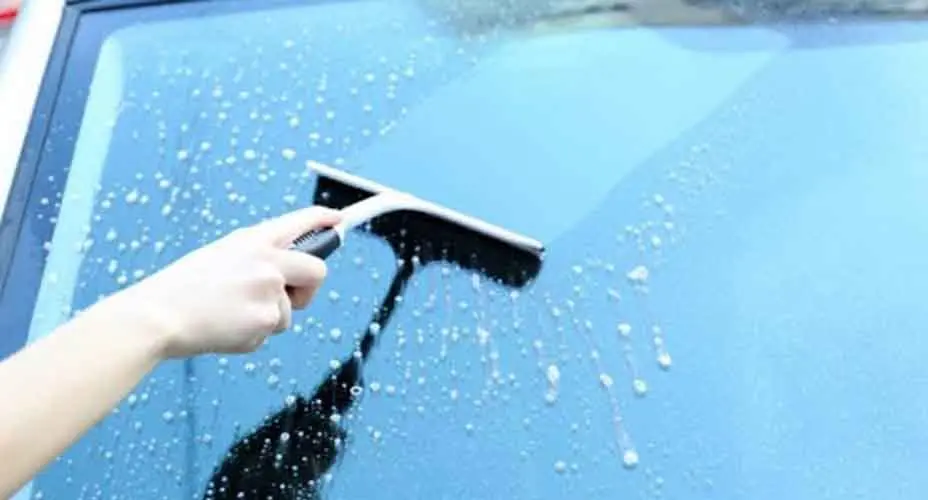 Kompon Penghilang Baret Kaca Mobil