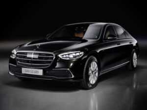 Anti Karat Mobil Sedan Mannuruki di Tamalate