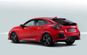 Anti Karat Mobil Hatchback Biring Romang di Manggala