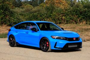 anti karat Mobil Hatchback Tompo Balang di Bontoala