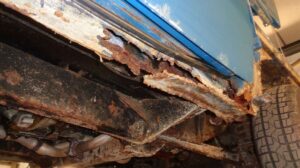 Anti Karat Mobil Hybrid Gaddong di Bontoala