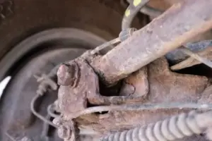 Anti Karat Mobil hybrid Jagasatru di Pekalipan