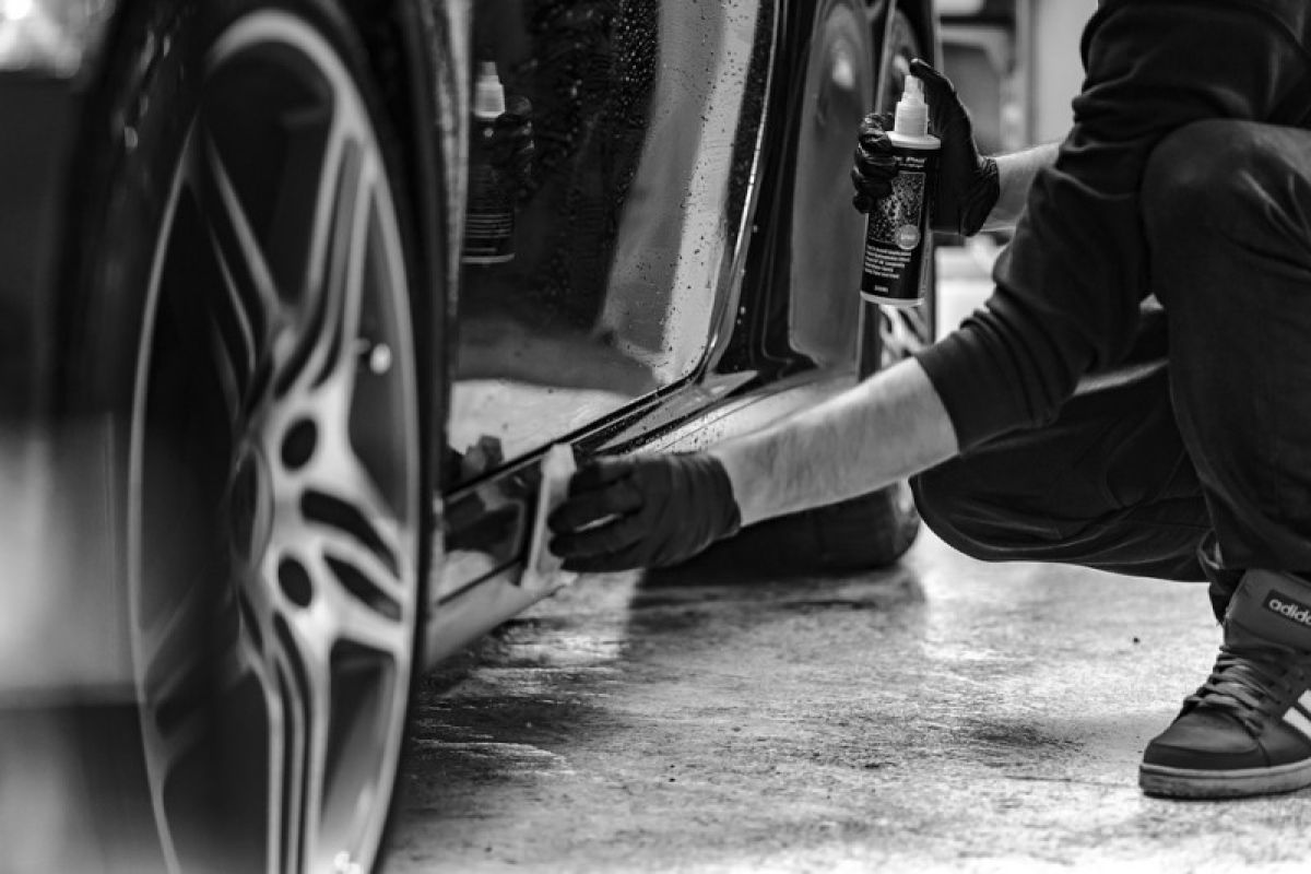 Autodetailing Mobil SUV Balongsari di Tandes