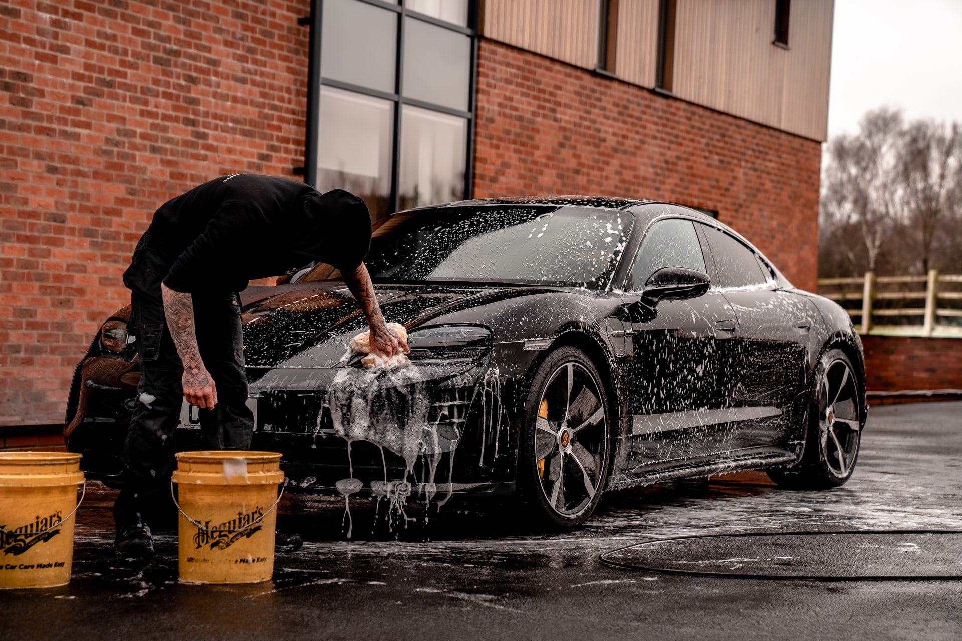 Autodetailing Mobil SUV Panjang Jiwo di Tenggilis Mejoyo