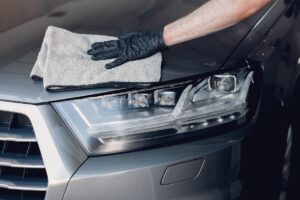 Poles Mobil SUV Banyu Urip di Sawahan