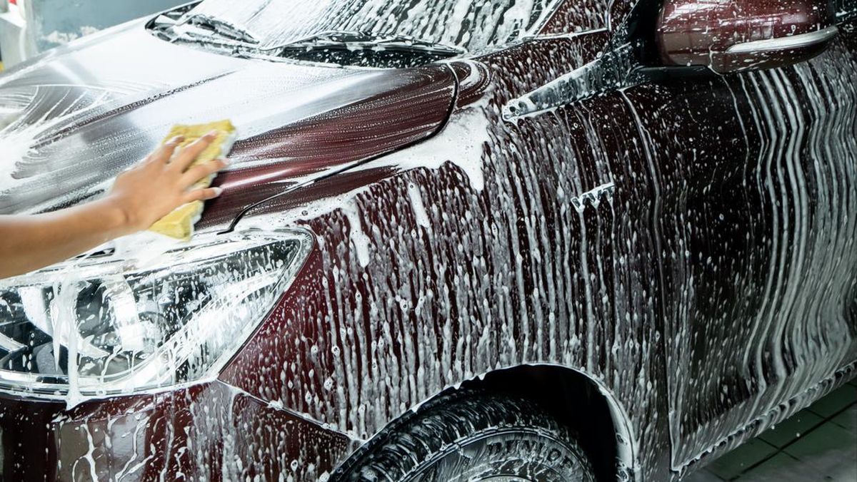 Salon Mobil Hybrid Dukuh Menanggal di Gayungan