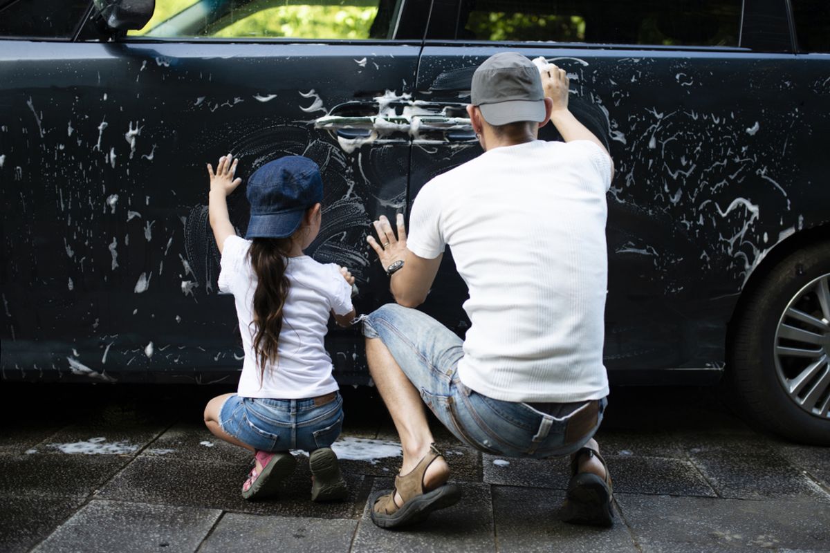 Autodetailing Mobil Hatchback Dupak di Krembangan