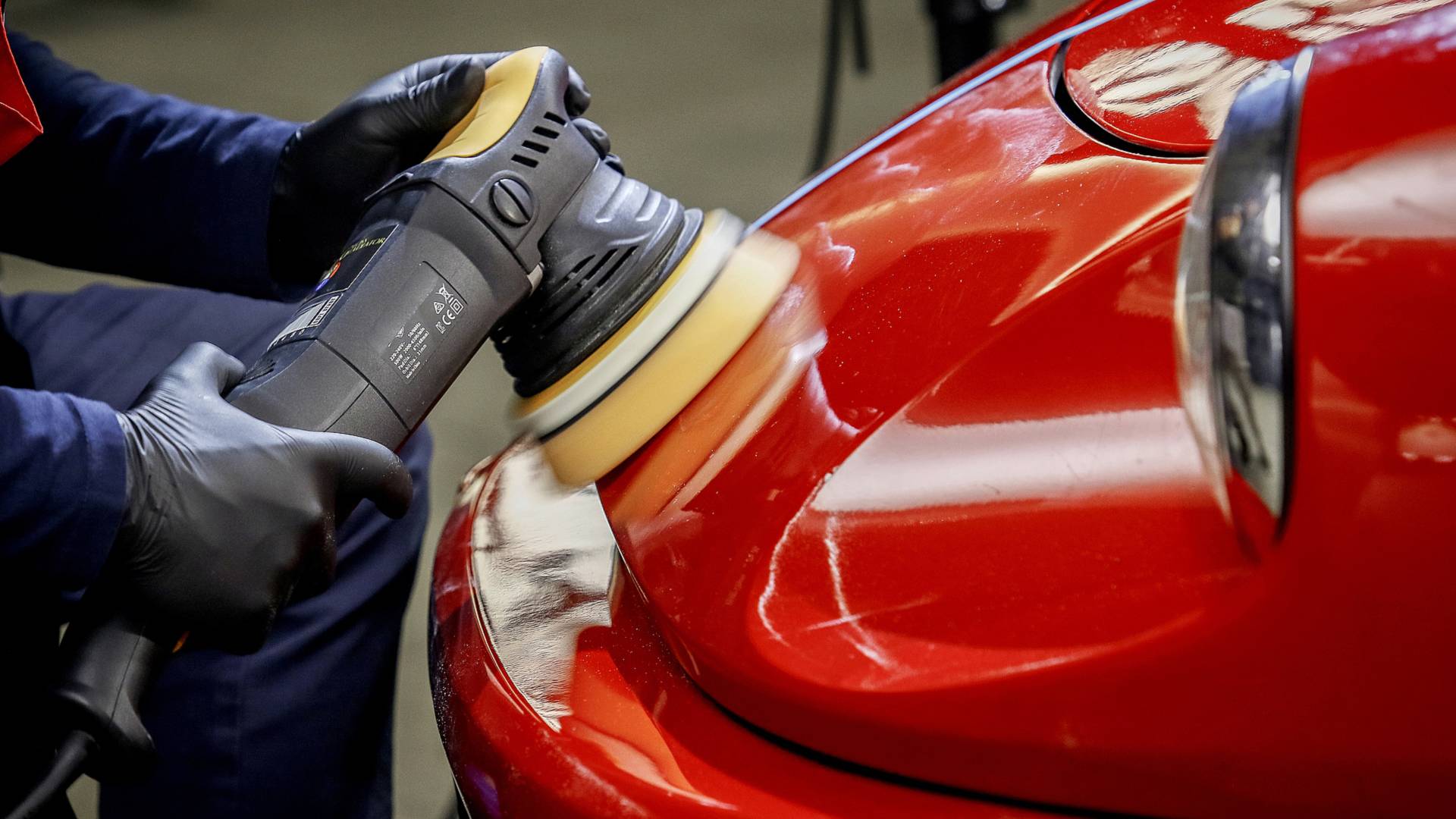 Autodetailing Mobil Sedan Drajat di Kesambi
