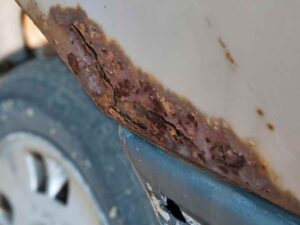 Anti Karat Mobil Innova di Pontianak Tenggara