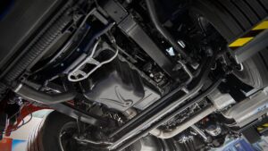 Anti Karat Mobil Serena di Sungai Beliung