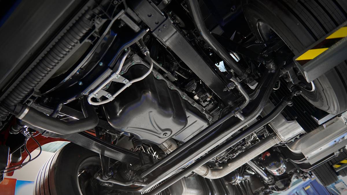 Anti Karat Mobil Serena di Sungai Beliung