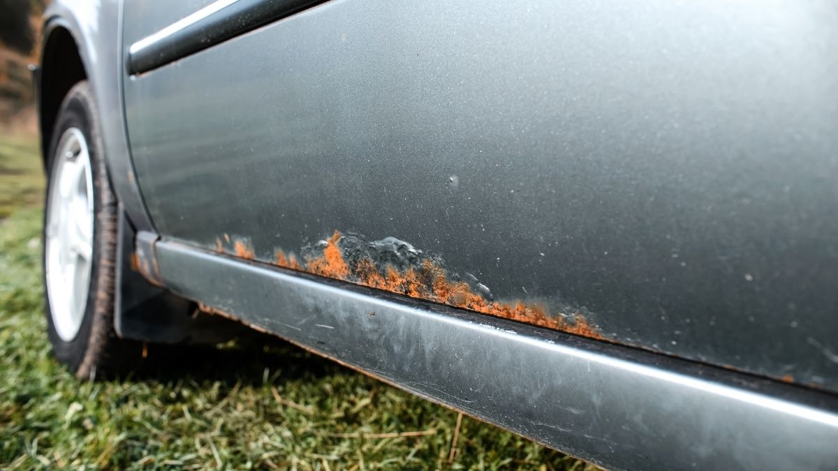 Anti Karat Mobil Sigra di Sungaijawi Luar