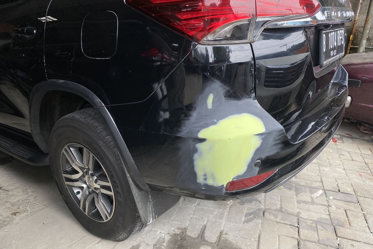 Anti Karat Mobil Bergaransi EQE SUV di Pal Lima