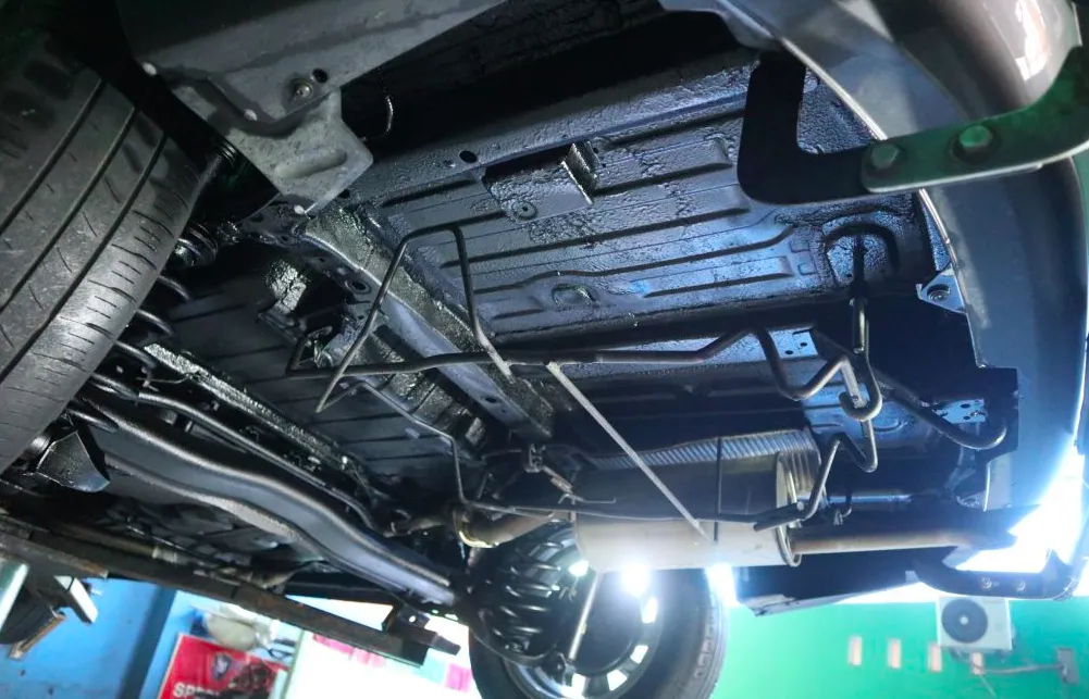 Anti Karat Mobil Resmi EQE SUV di Sungaijawi Dalam