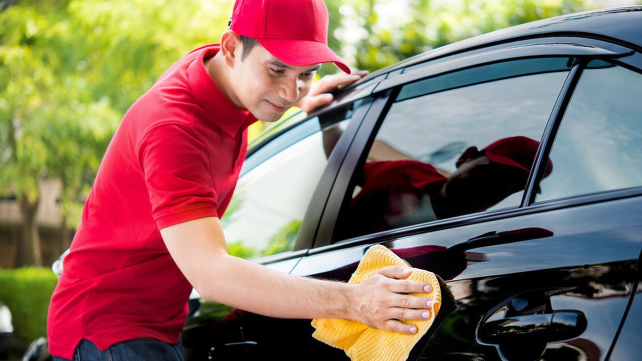 Jasa Salon Mobil Toyota Avanza di Kelapa Gading