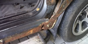 biaya las mobil keropos