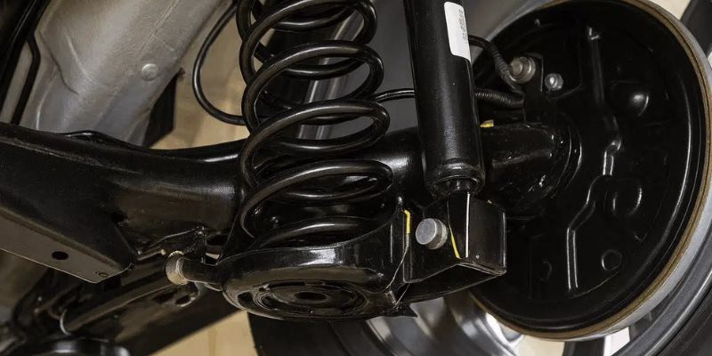 karat pada suspensi mobil