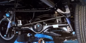 perawatan mobil di daerah industri